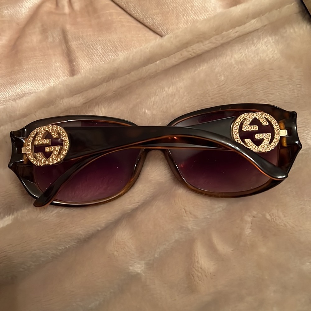 Gucci sunglasses - Picture 2 of 6